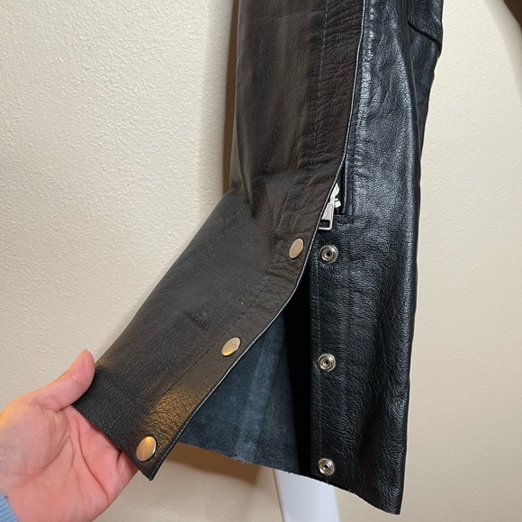 IK Black Leather Motorcycle Chaps - Picture 4 of 7